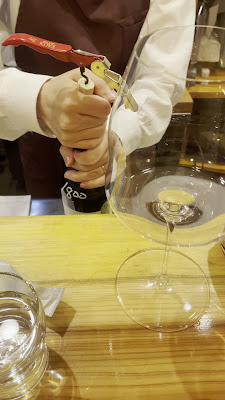 濃厚ワインとチーズのお店 カルネ & ヴィーノ Stand 사진 2