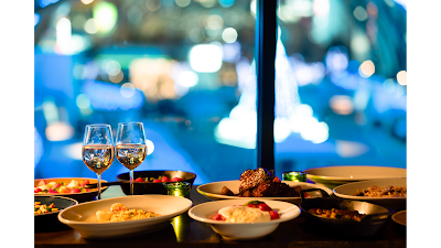 TWELVE ON THE PARK BAR & GRILL 사진 4
