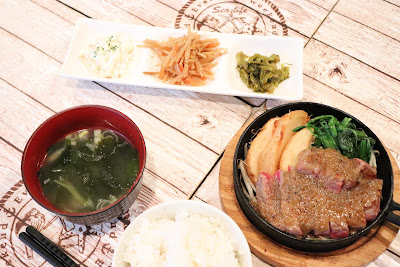 City Club sports bar & a public house 사진 4