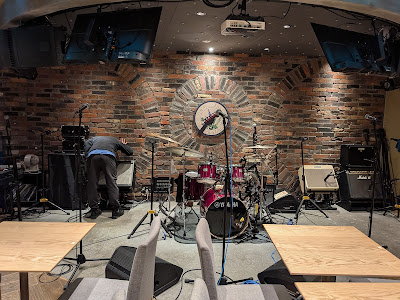 Dining ＆ Music BAR 音STAGE 사진 4