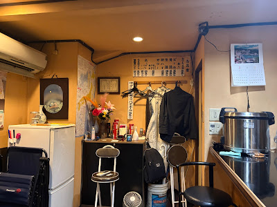 立ち飲みコーナー 사진 5