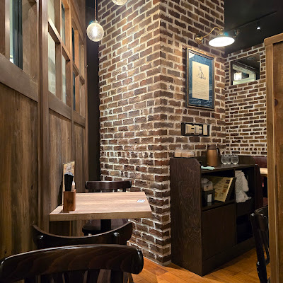 肉とワインの酒場 Wolfun 新宿店 사진 4