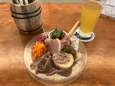 PLATINUM FISH CRAFT BEER BAR atré Kawasaki 사진 3