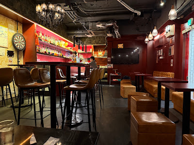 bar moon walk Shibuya miyamasuzaka 사진 3