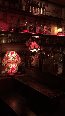 Bar huddle 사진 2
