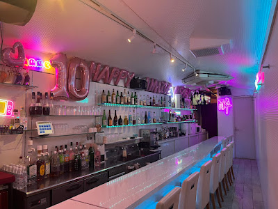 GIRLS BAR ROOMIX 三軒茶屋 ガールズバー ルーミックス 사진 2