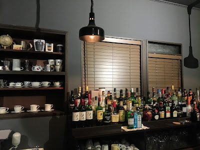 VIBES BAR 사진 4