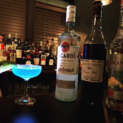 VIBES BAR 사진 5