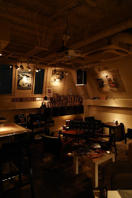BAR BUZZ OFF 三宿 사진 3