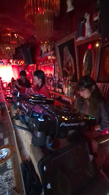 RED BAR 사진 2