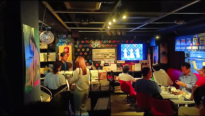 Kayokyoku BAR Supottoraito Shinbashiten 사진 2