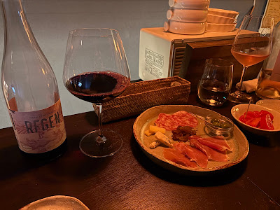 tone wine bar 2F 사진 2