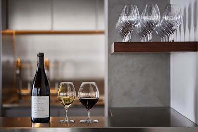 THREE GRAPES | Japanese Wine Tasting Bar & Shop (not Sake) 사진 3