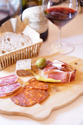 Turtle Club. bar à charcuterie（タートルクラブ） 사진 2