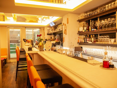 Turtle Club. bar à charcuterie（タートルクラブ） 사진 3