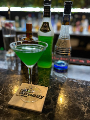 カクテル ショットバー BAR Withesy 新宿歌舞伎町 사진 3