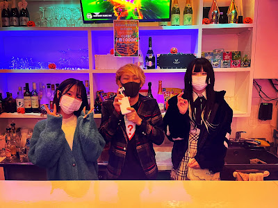 日本で一番新宿駅に近いガールズバーUtopia 사진 4