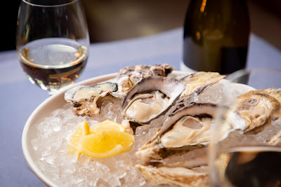 Oyster Bistro Kaigarasou Iidabashi Sakura Terrace shop 사진 4