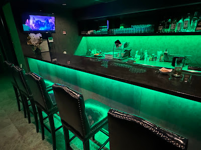 private bar who's 사진 3