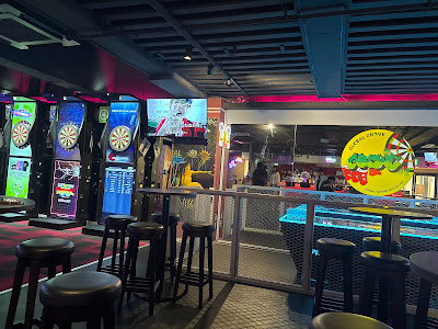 Beer Pong Bar GROVE 上野鈴蘭店 사진 2