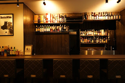 BAR B&W Asakusa Cocktails, Whiskey & Food 사진 2