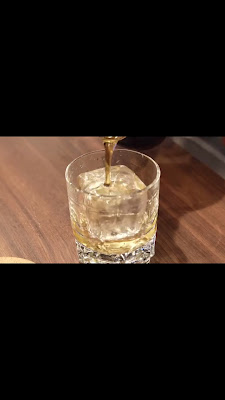 Bar Relief 사진 2