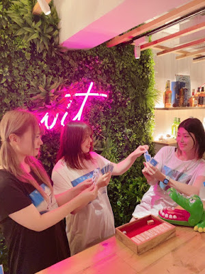 GIRLS BAR WIT 사진 4