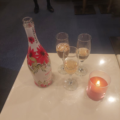 カラオケ花樹林 사진 5