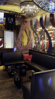 Karaoke & Darts BAR KARAOKE HUNDRED IKEBUKURO 사진 3