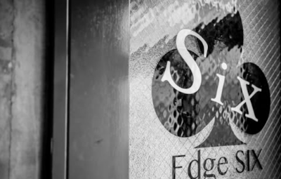Bar Edge Six 池袋 バー ダーツ ダーツバー カラオケバー 사진 3