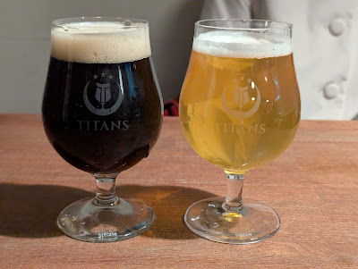 Titans Craft Beer Taproom & Bottle Shop 사진 3