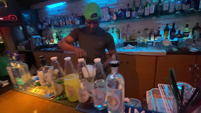 LORDS BAR 사진 2