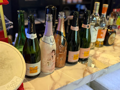 ガールズバーラウンジ 1009 赤羽店 사진 3