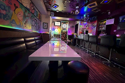 BAR COLORS カラーズ 赤羽(カラオケ、ダーツライブ) 사진 3