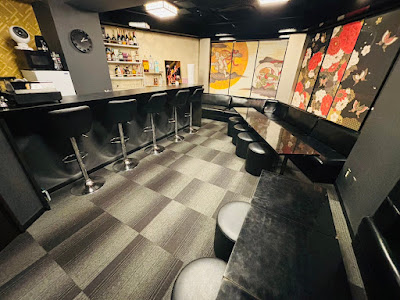 Bar Layover 사진 3