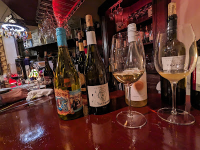 ワイン酒蔵 瀧沢 사진 3