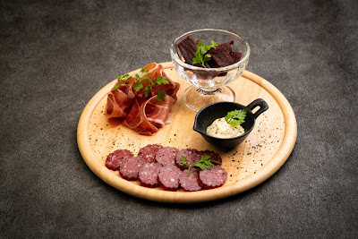 PLAY EAT and MEET Gimix 銀座有楽町店 ダーツ&カラオケ 사진 3