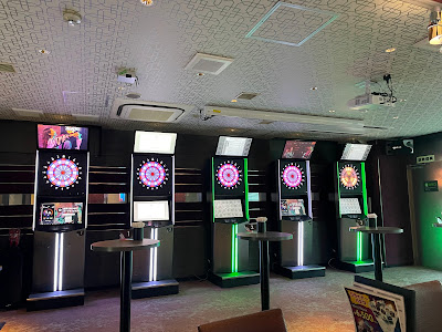 Darts Bar B-GARAGE Ginza Sukiyabashi 사진 3