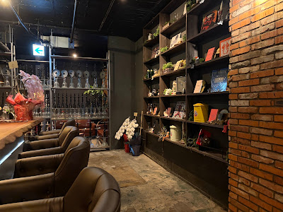 Shisha Cafe&Bar Parasite 新宿・歌舞伎町店/新宿シーシャ 사진 3