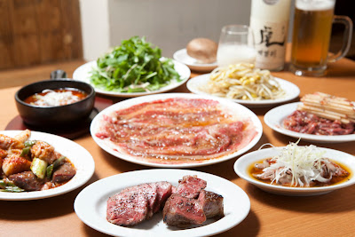 炭火焼肉ホルモンまるは 사진 4