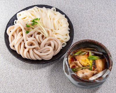 肉汁うどん 麦とろ 柳 YANAGI 사진 3