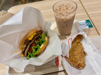 Mos Burger - Shin-Koiwa Station South Entrance 사진 4