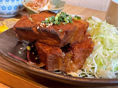 肉の八十二食堂 사진 4