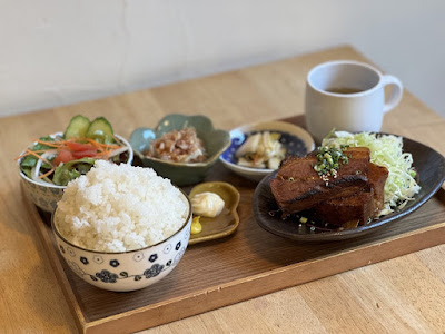 肉の八十二食堂 사진 3