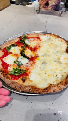 CRAZY PIZZA TORANOMON 사진 2