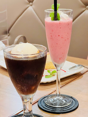 CAFE ONE HALF 사진 2