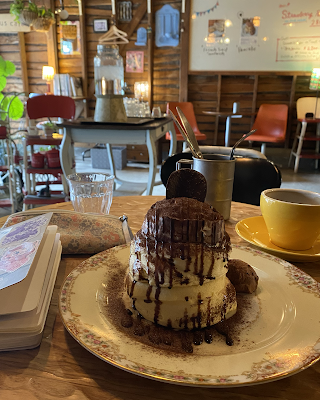 Iriya Plus Café Custom Warehouse 사진 4