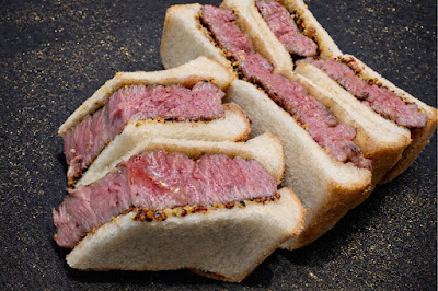 WAGYU SUSHI and SANDWICH Tsukiji Wine Stand 88 사진 4