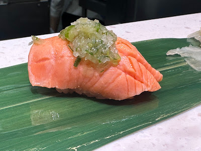 立ち食い寿司 根室花まる 東京ミッドタウン八重洲店 사진 5