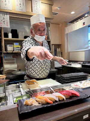 立食い寿司みさき 上野３１５３ 사진 3